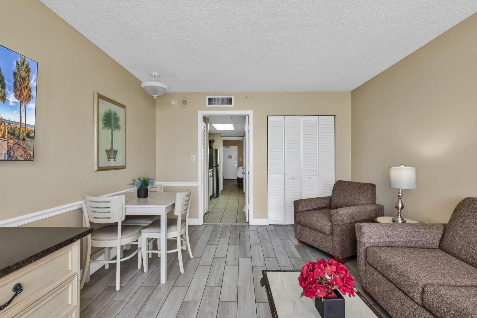Oceanfront Condo Camelot By The Sea Myrtle Beach Exterior foto